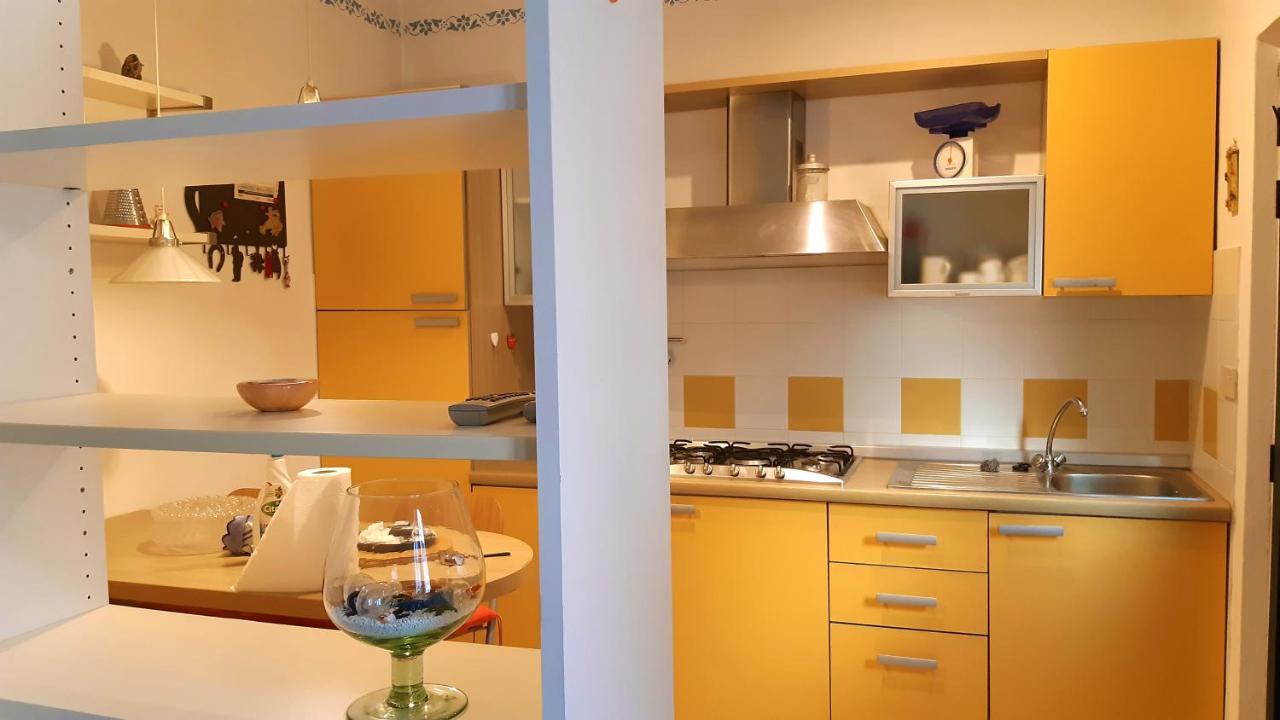 Villino San Martino 350M Dal Mare With Covered Parking Виареджо Экстерьер фото