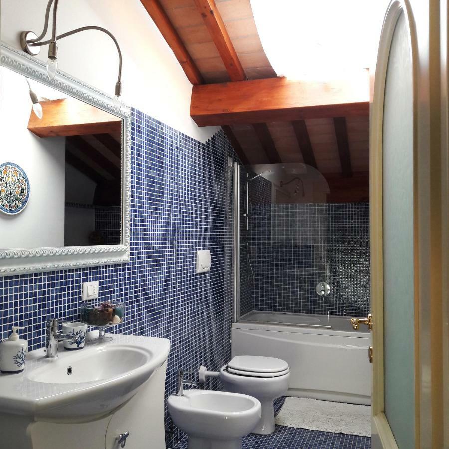 Villino San Martino 350M Dal Mare With Covered Parking Виареджо Экстерьер фото